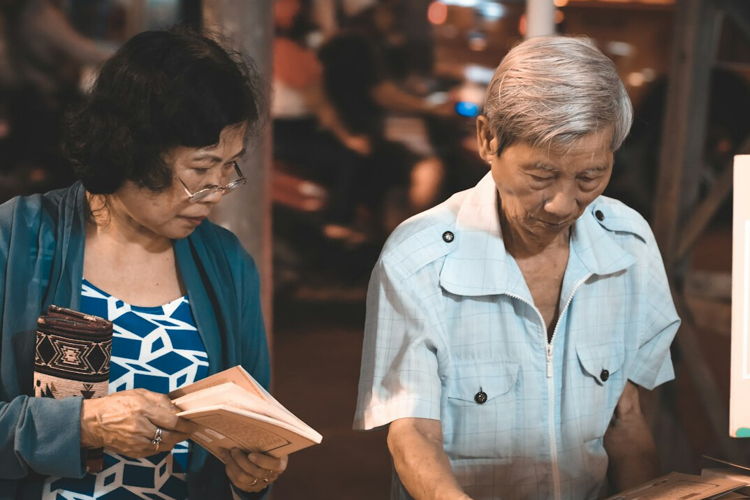 elderly woman sharing story